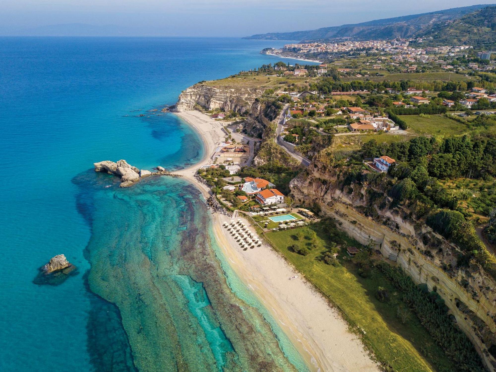 Borgo Di Riaci Beach Resort ซานตาโดเมนิกา ภายนอก รูปภาพ