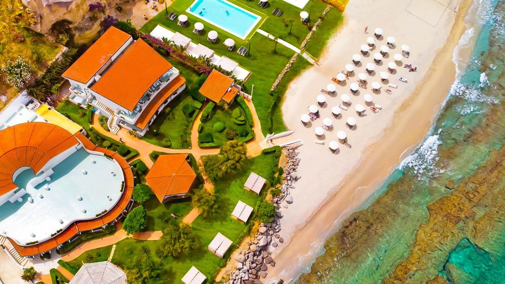 Borgo Di Riaci Beach Resort ซานตาโดเมนิกา ภายนอก รูปภาพ