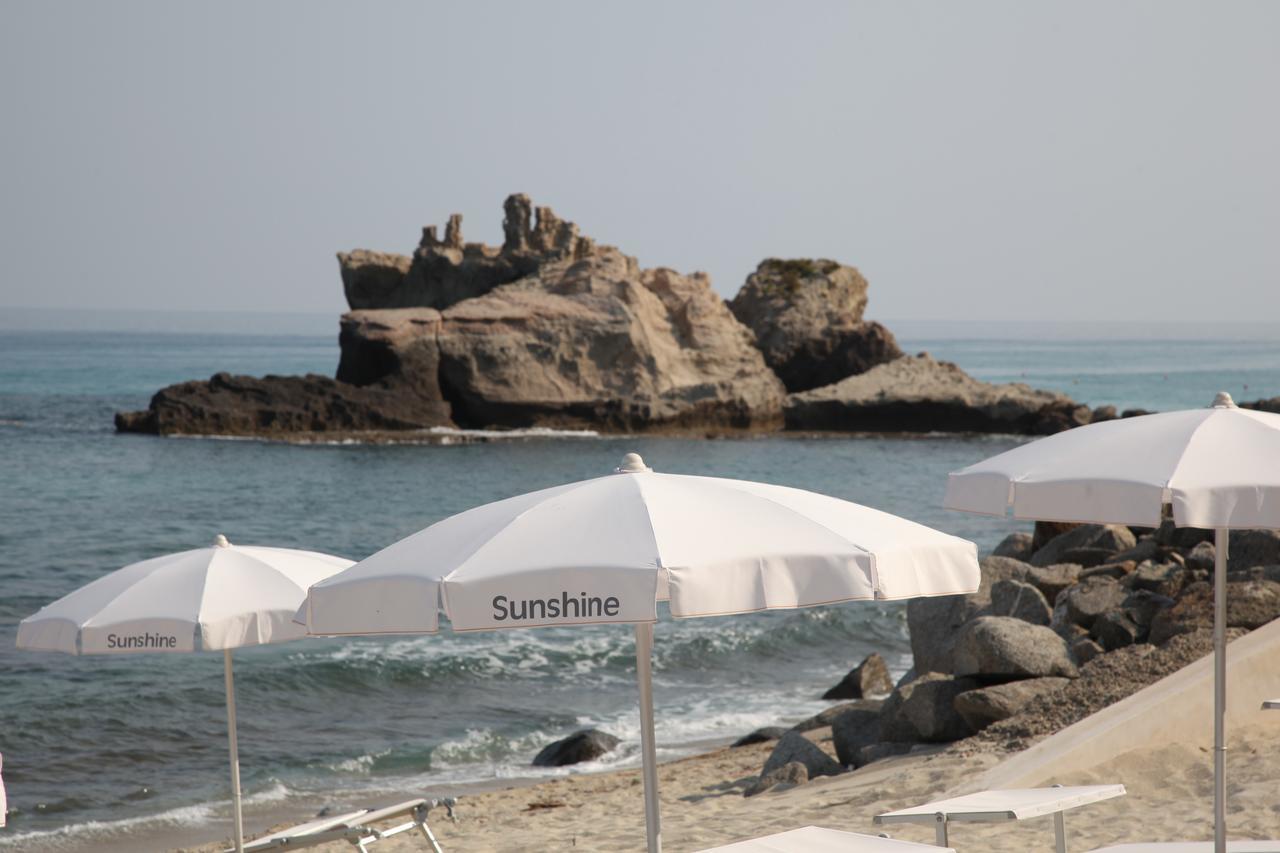Borgo Di Riaci Beach Resort ซานตาโดเมนิกา ภายนอก รูปภาพ